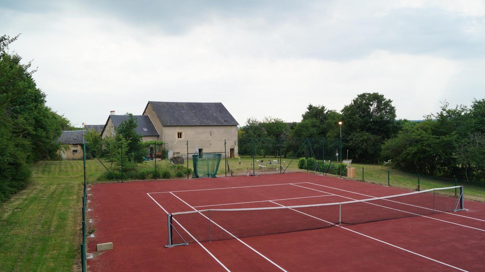 La Vache Tennis Prive Crux-la-Ville Kültér fotó